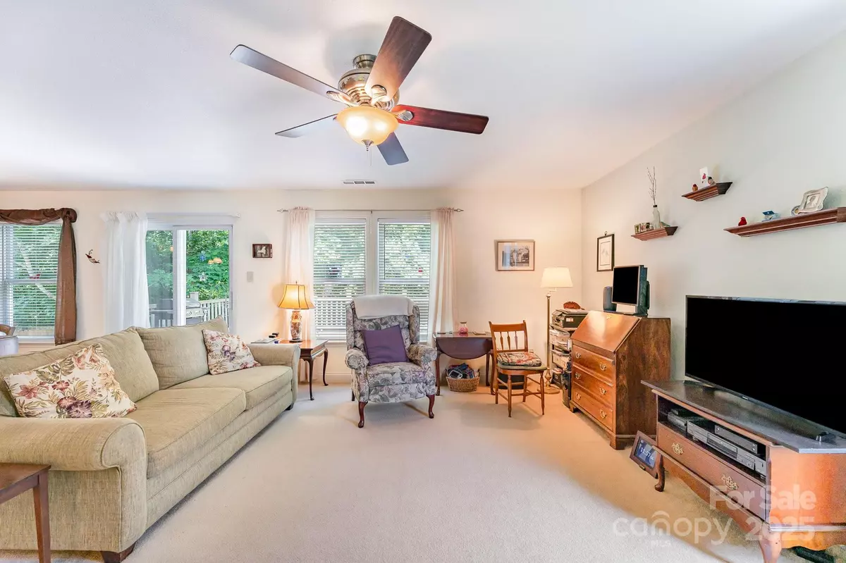 Concord, NC 28025,4462 Kellybrook DR