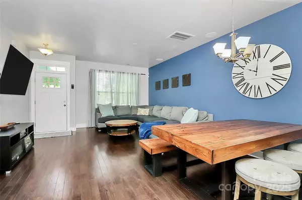 Charlotte, NC 28206,2726 Tranquil Oak PL