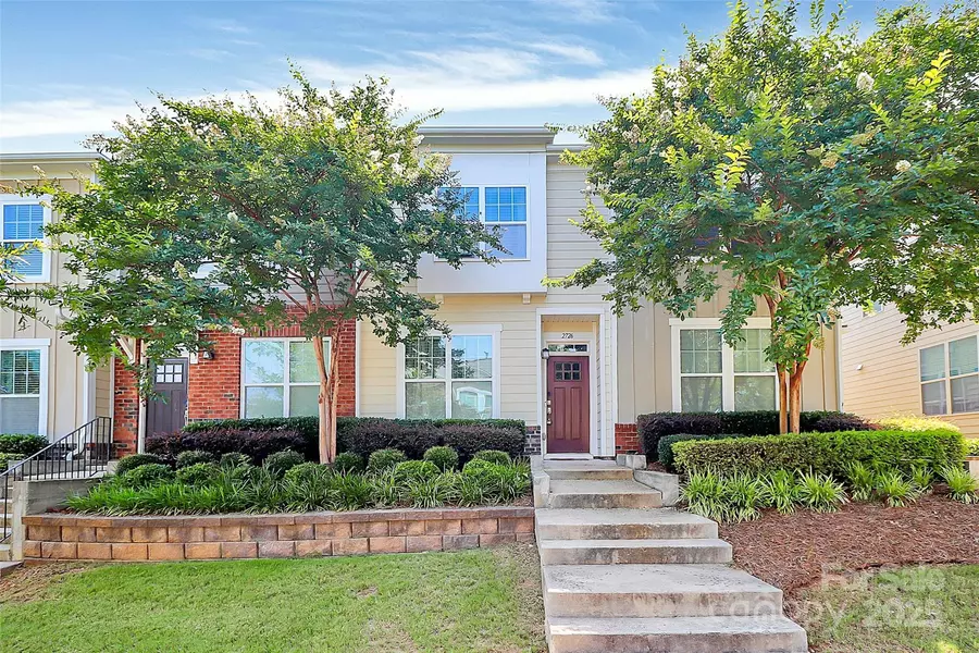 2726 Tranquil Oak PL, Charlotte, NC 28206