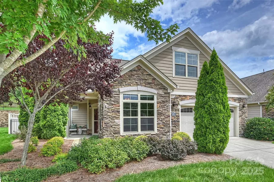 1281 Restoration DR, Waxhaw, NC 28173