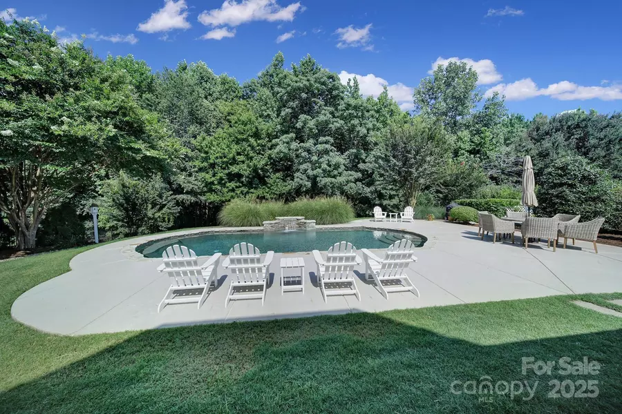 2909 Julian Glen CIR, Waxhaw, NC 28173