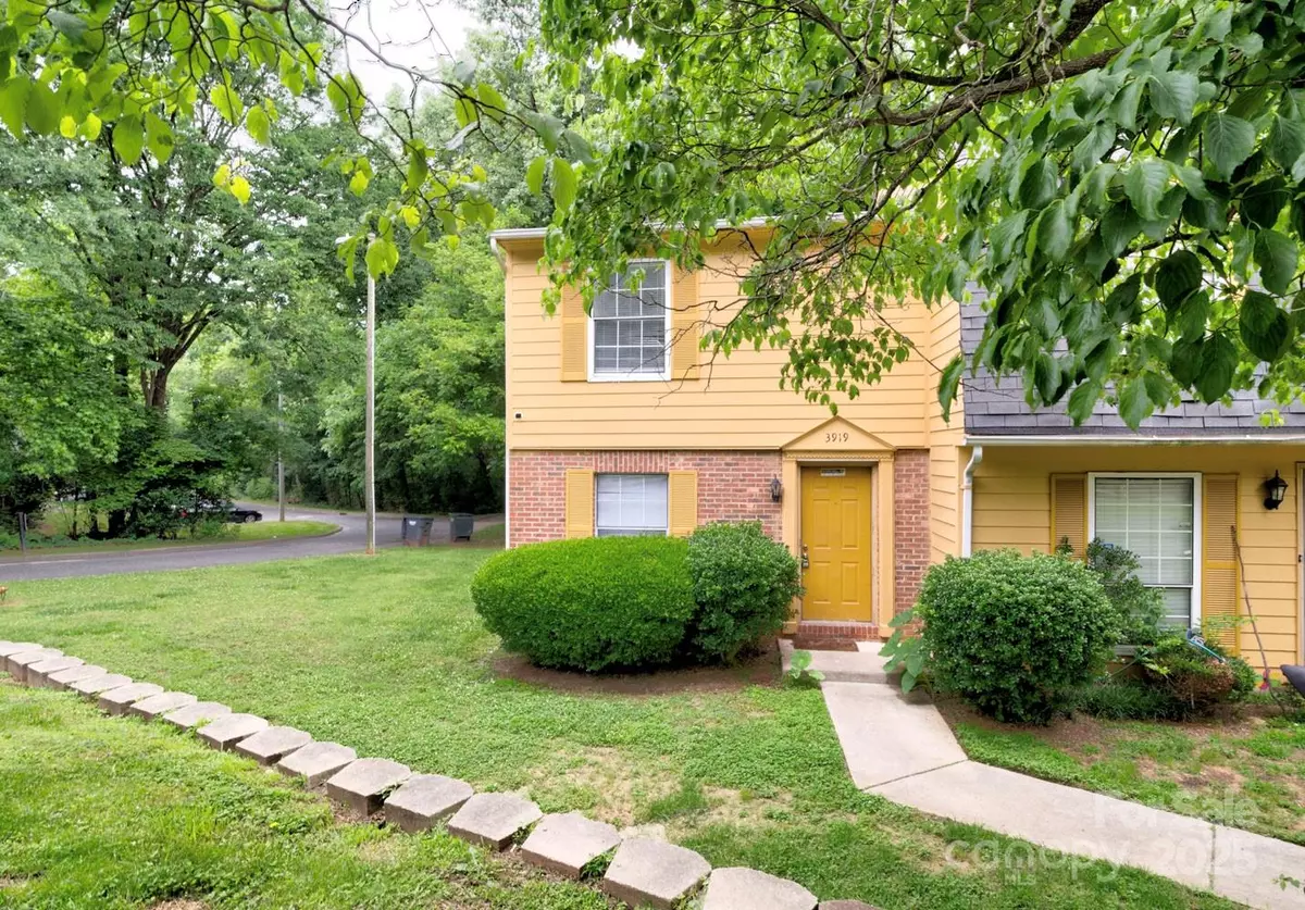 Charlotte, NC 28215,3919 Briarhill DR