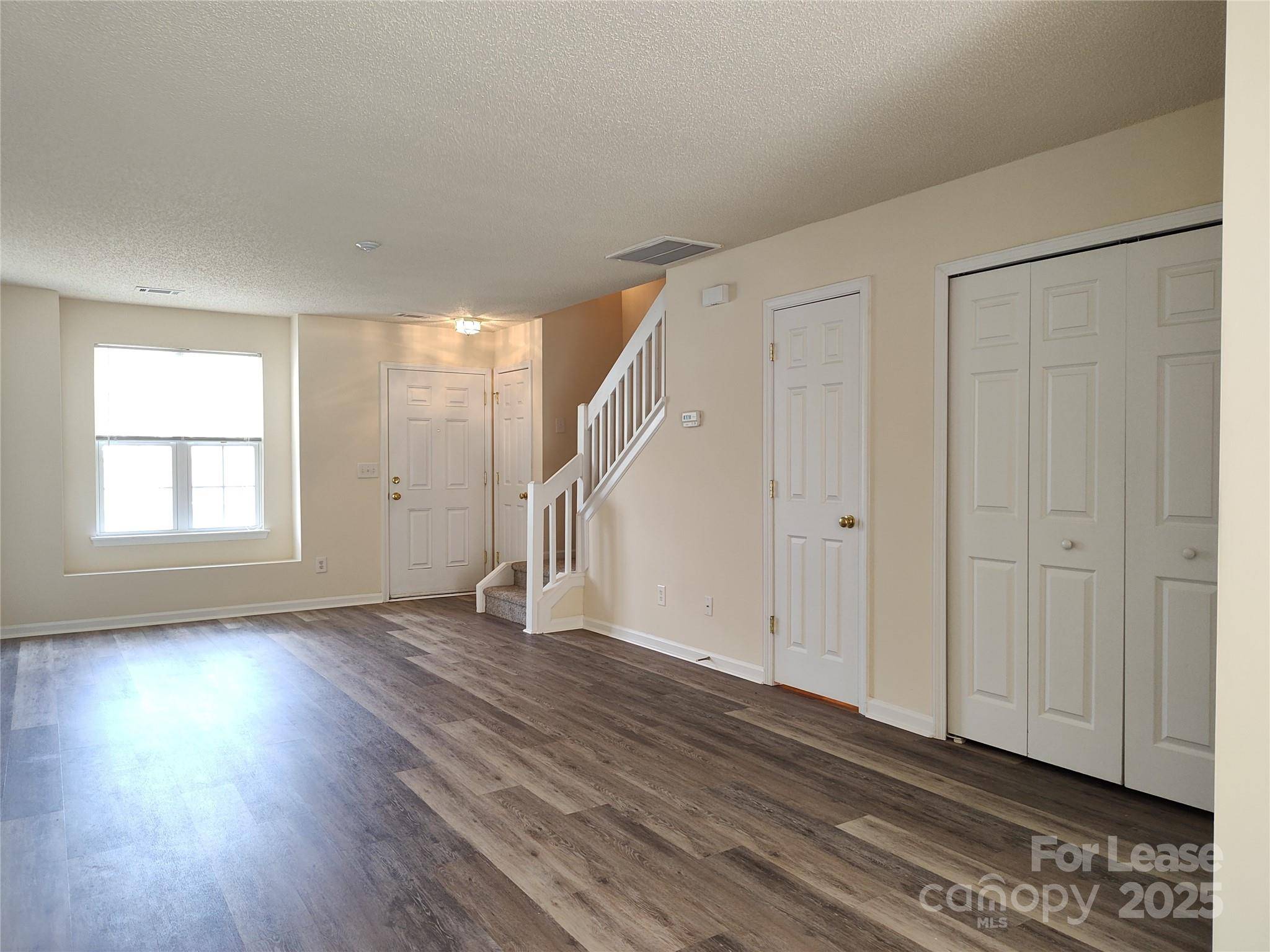 Charlotte, NC 28213,3209 Blythe Ridge CT