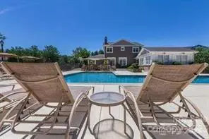 Candler, NC 28715,300 Vista Lake DR #301