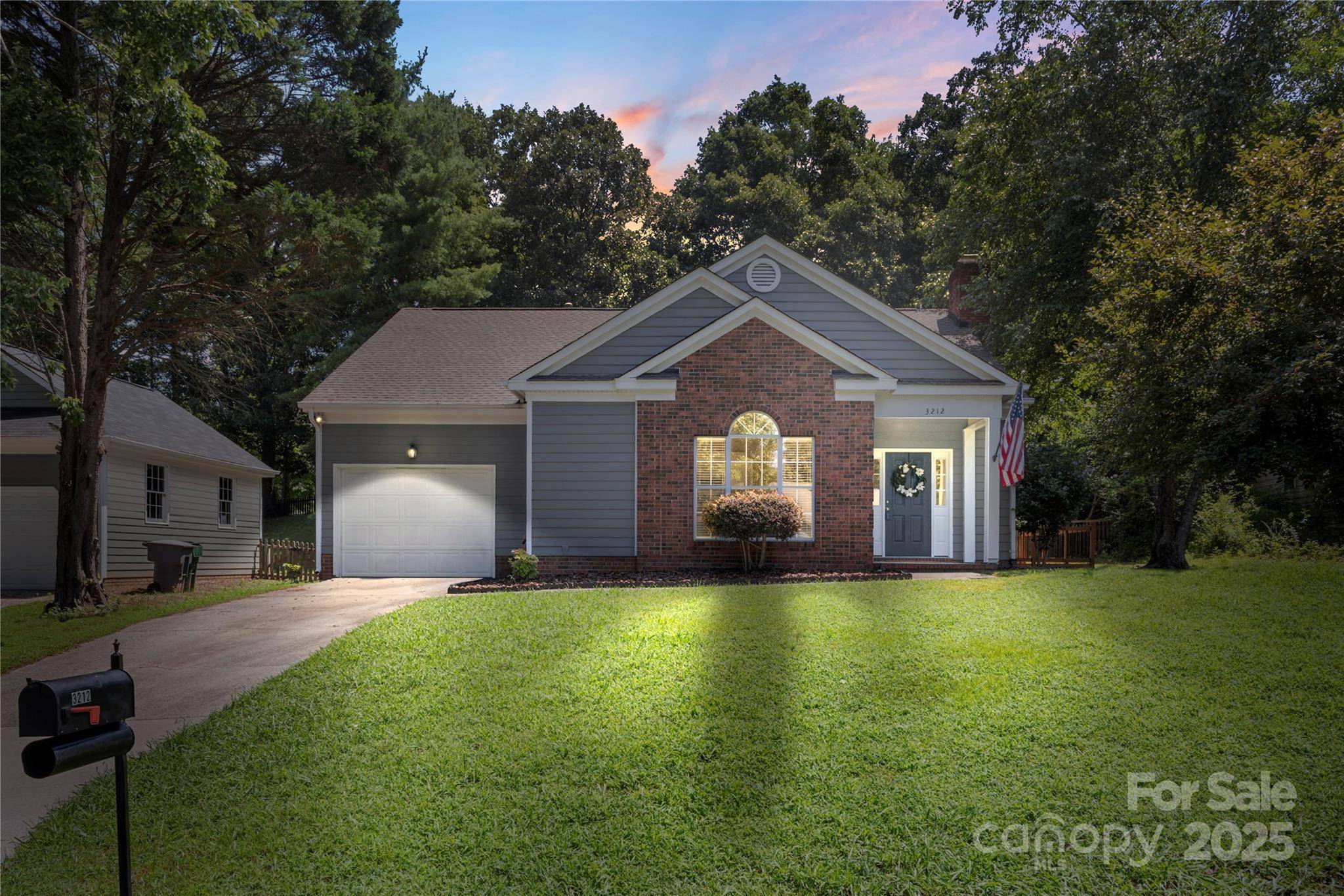 3212 Ashwell Oaks LN, Matthews, NC 28105