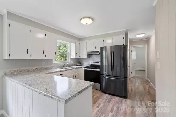 Bostic, NC 28018,156 Eskimo DR