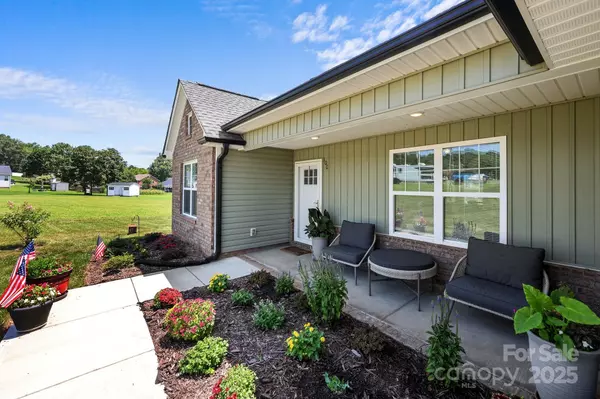 Albemarle, NC 28001,100 Royal AVE