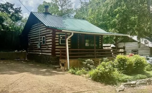 Asheville, NC 28805,10 Rhododendron DR