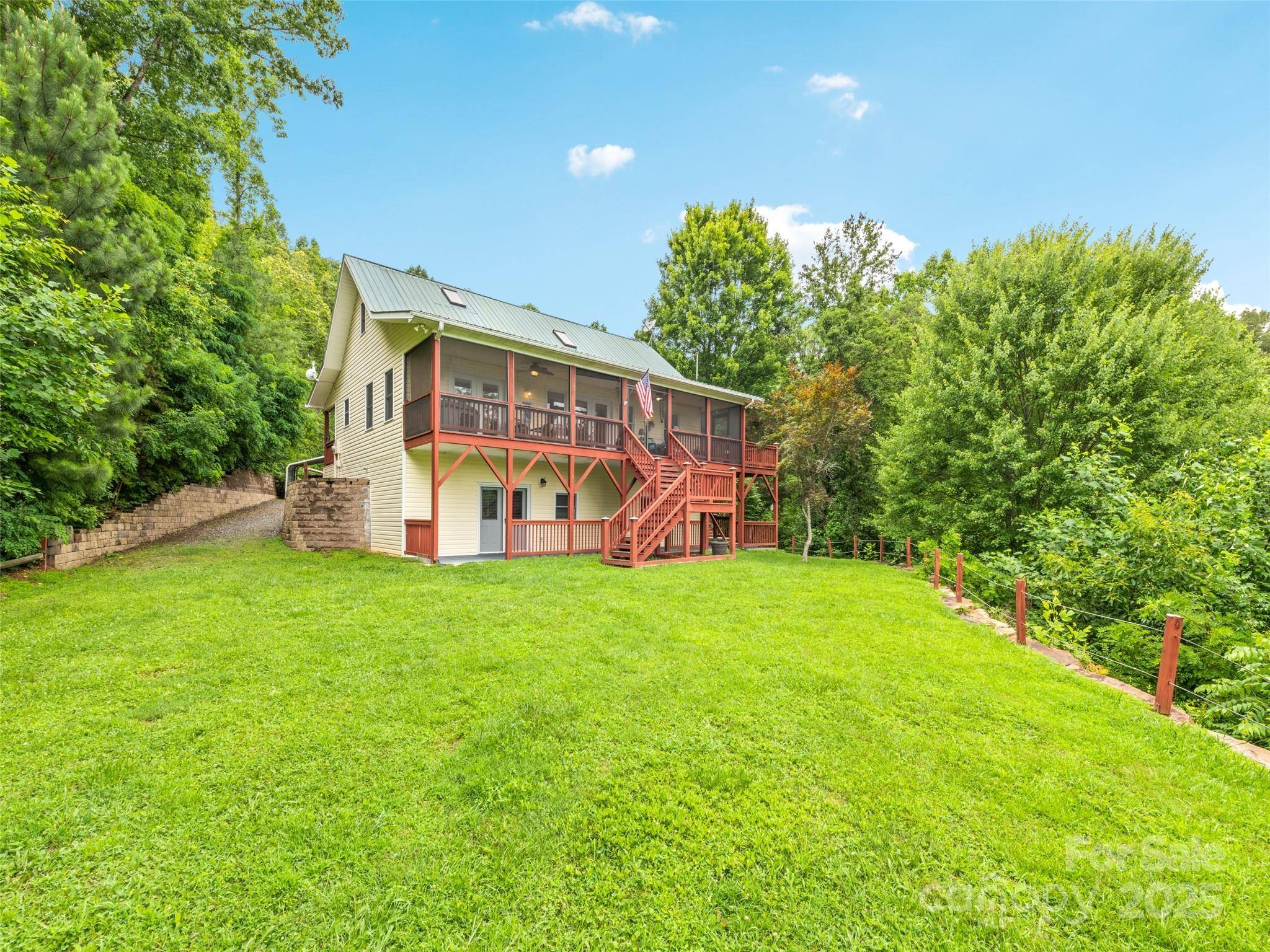 Bryson City, NC 28713,165 Lollis LN