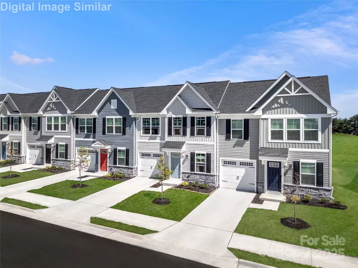 Troutman, NC 28166,121 Jameson Park DR #1