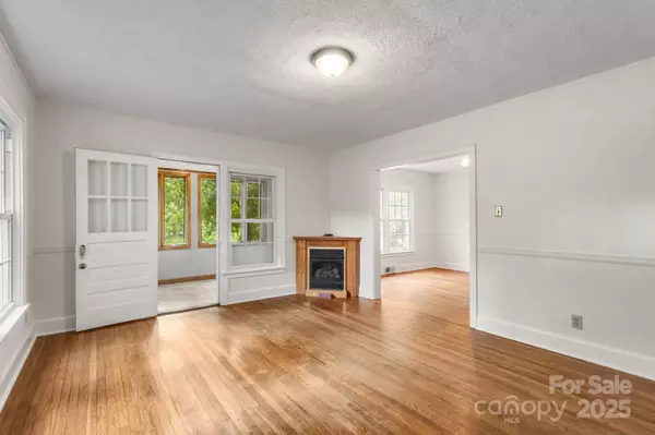 Shelby, NC 28150,728 Blanton ST