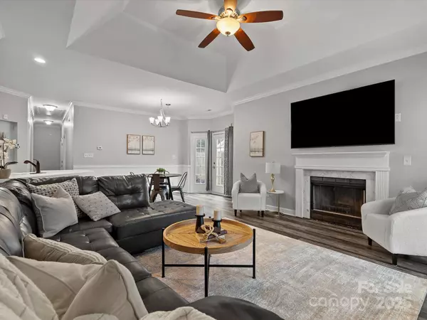 Fort Mill, SC 29715,409 Danielle WAY