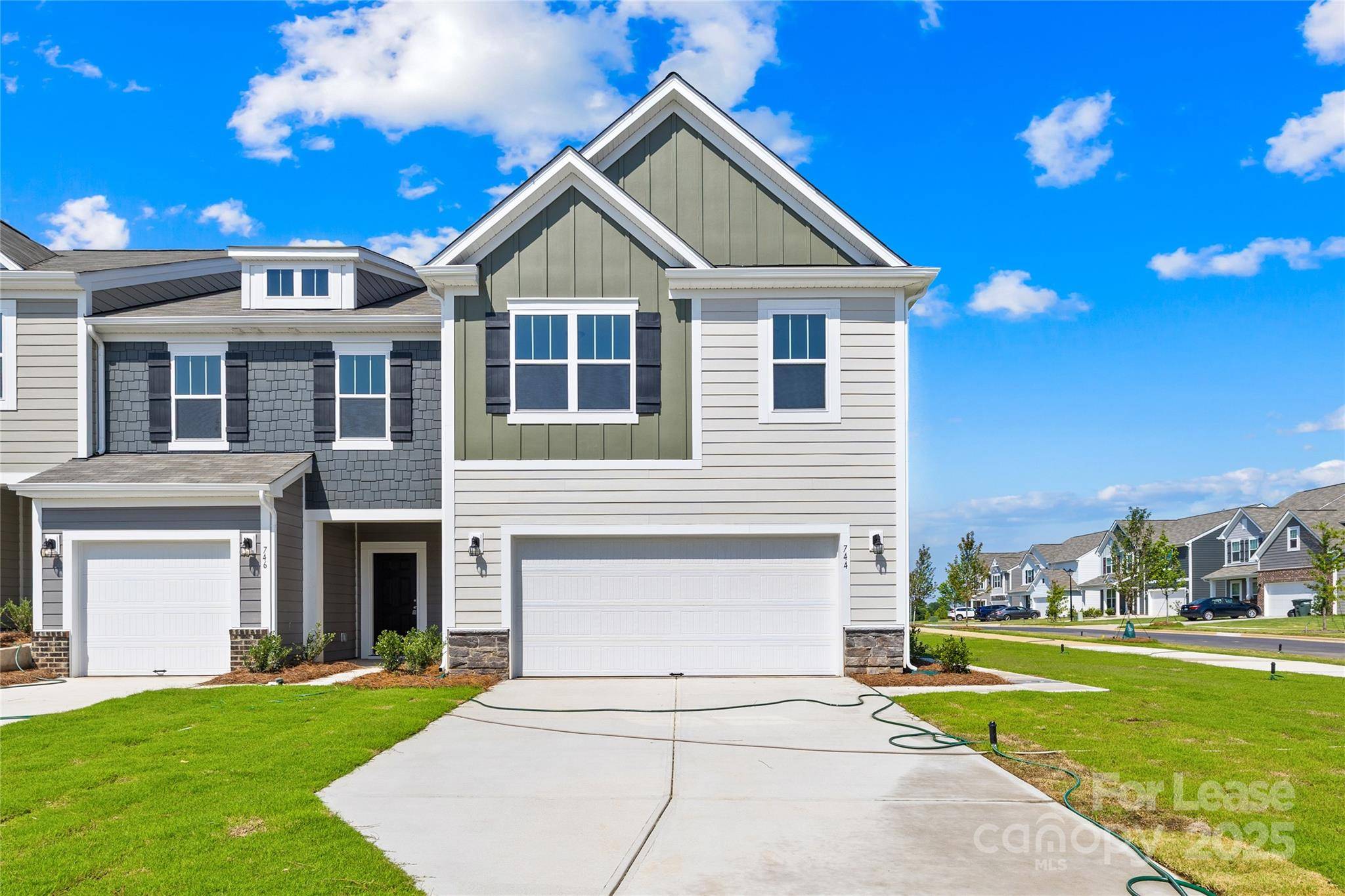 744 Lock Haven DR NW, Concord, NC 28027