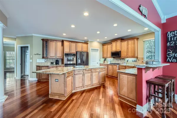 Matthews, NC 28104,844 Clonmel DR