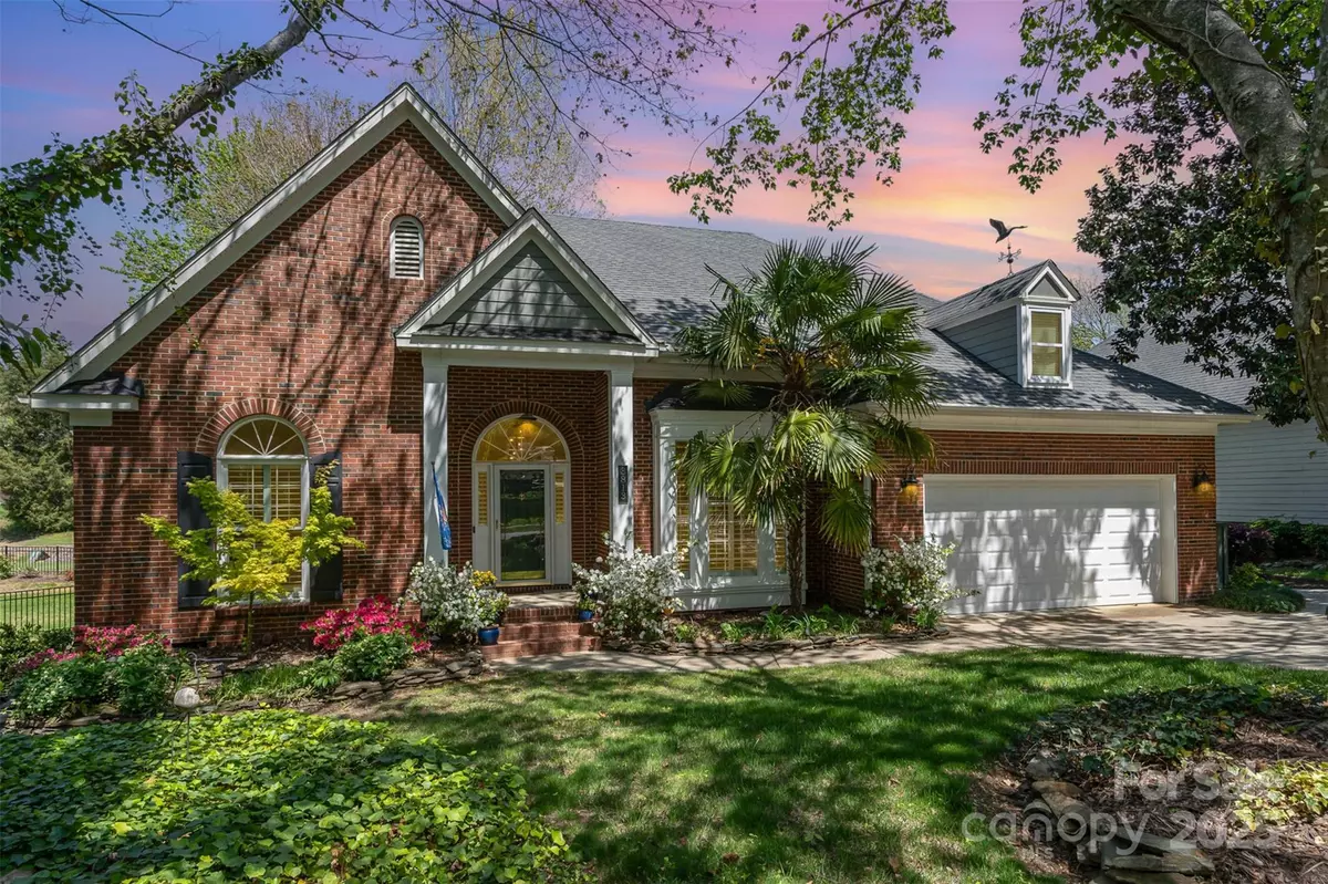 Charlotte, NC 28269,3813 Beauvista DR