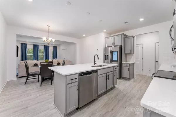 Mount Holly, NC 28120,5010 Arbordale WAY