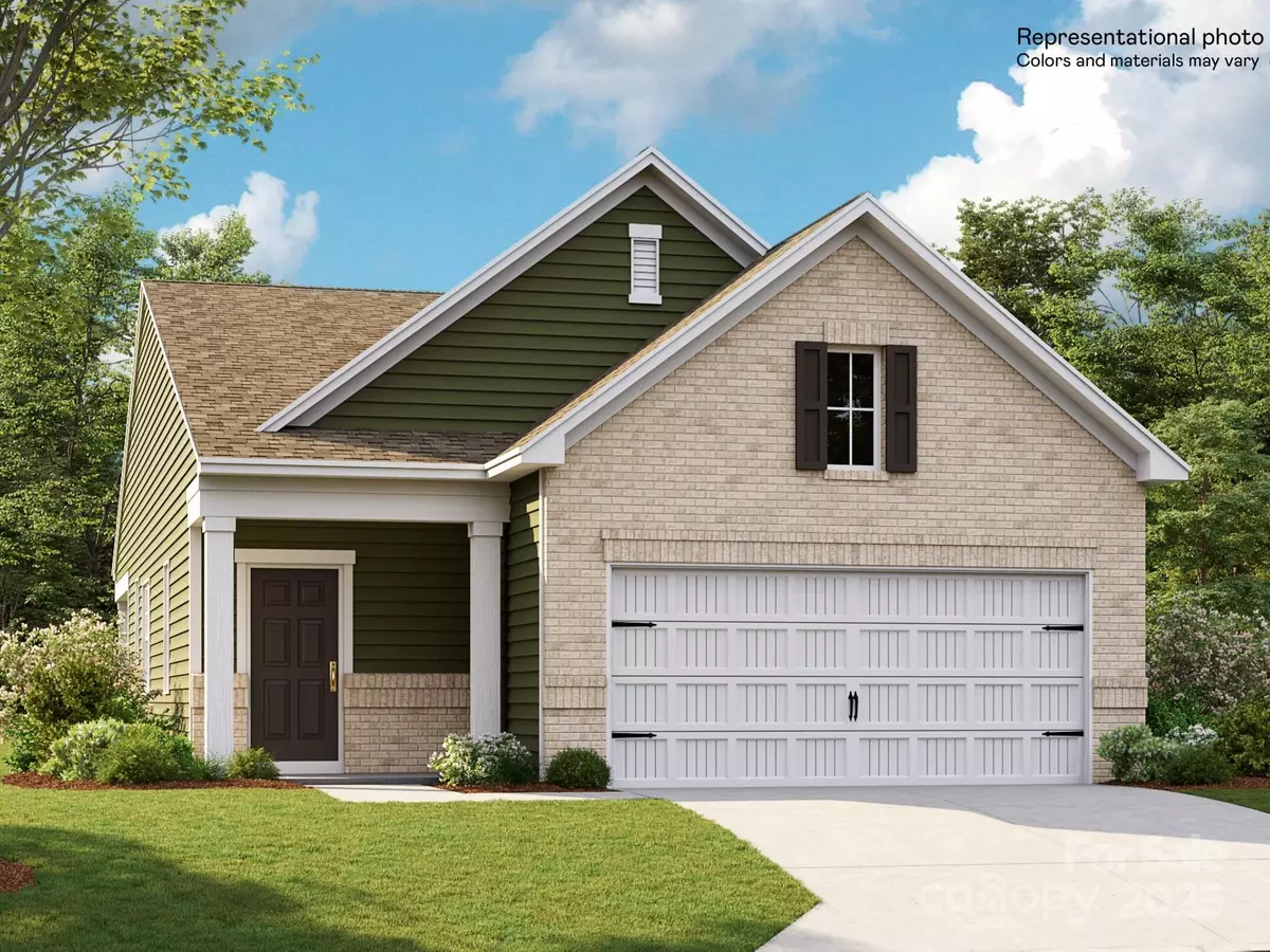 Fort Mill, SC 29715,237 Runner Stone LN