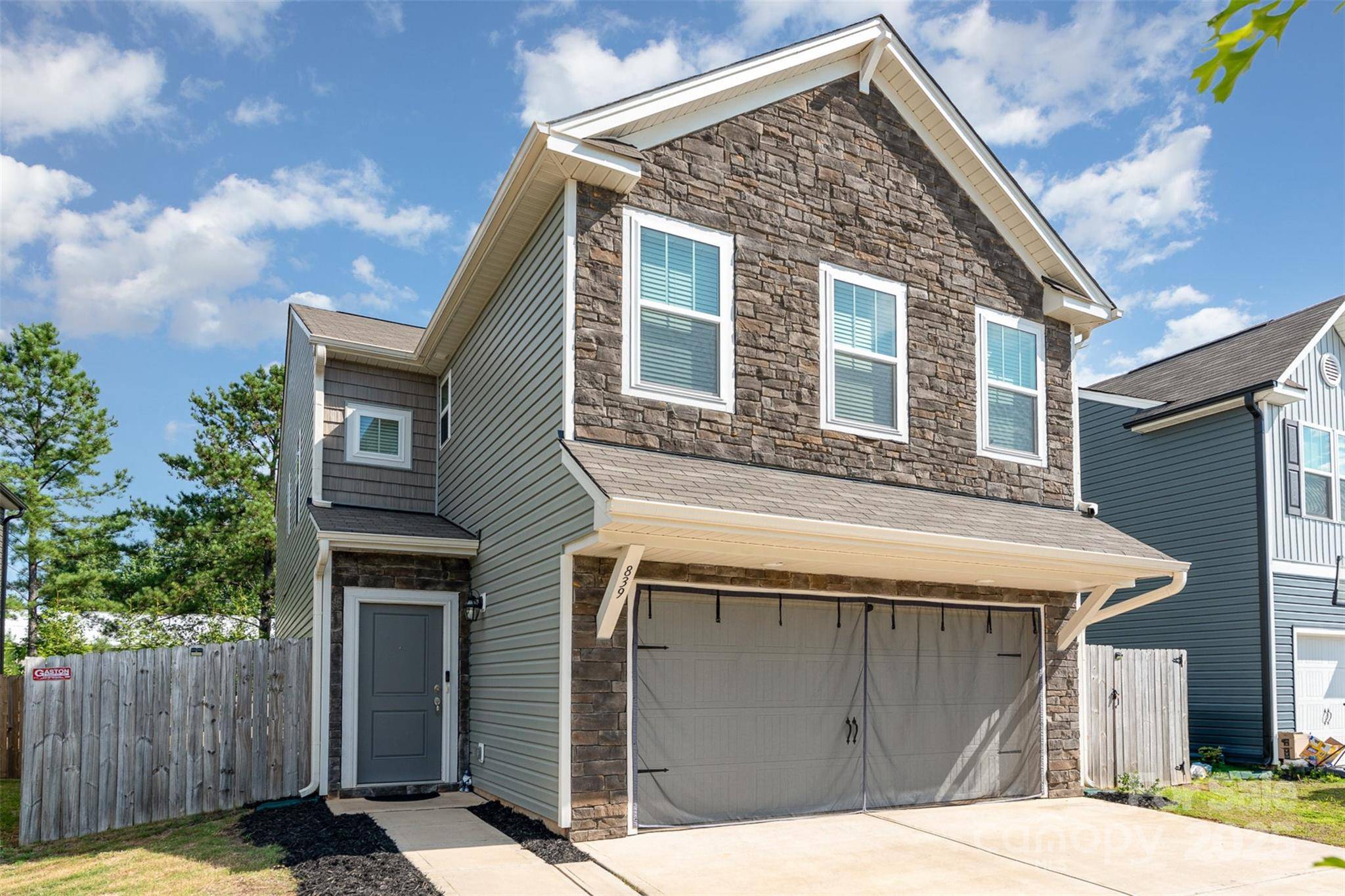 York, SC 29745,839 Foxglove LN