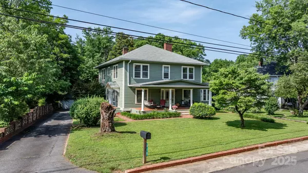 313 E Main ST, Morganton, NC 28655