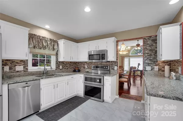 Charlotte, NC 28273,14021 Harlequin DR