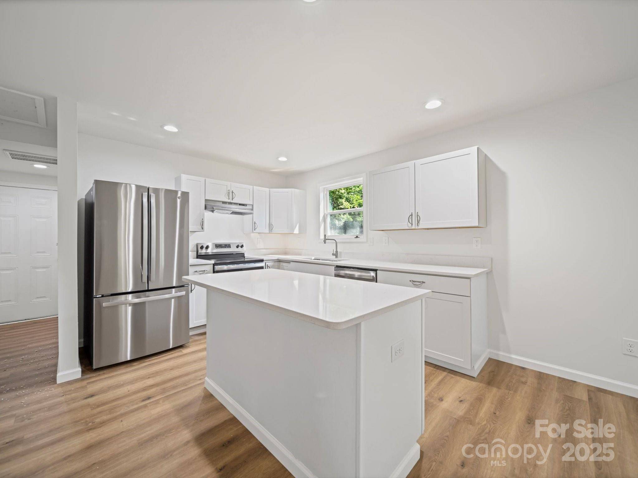 Kings Mountain, NC 28086,821 1st ST