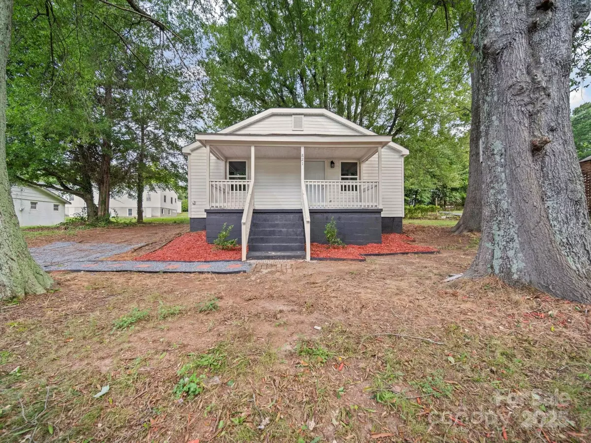 Kings Mountain, NC 28086,821 1st ST