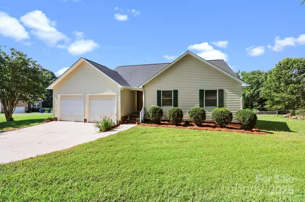 Albemarle, NC 28001,2906 Plantation WAY