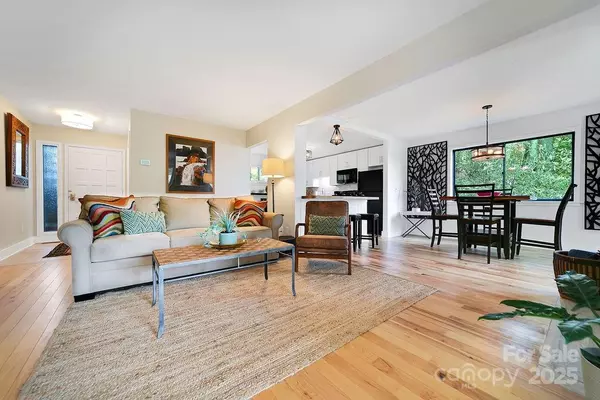 Brevard, NC 28712,216 Tinequa DR