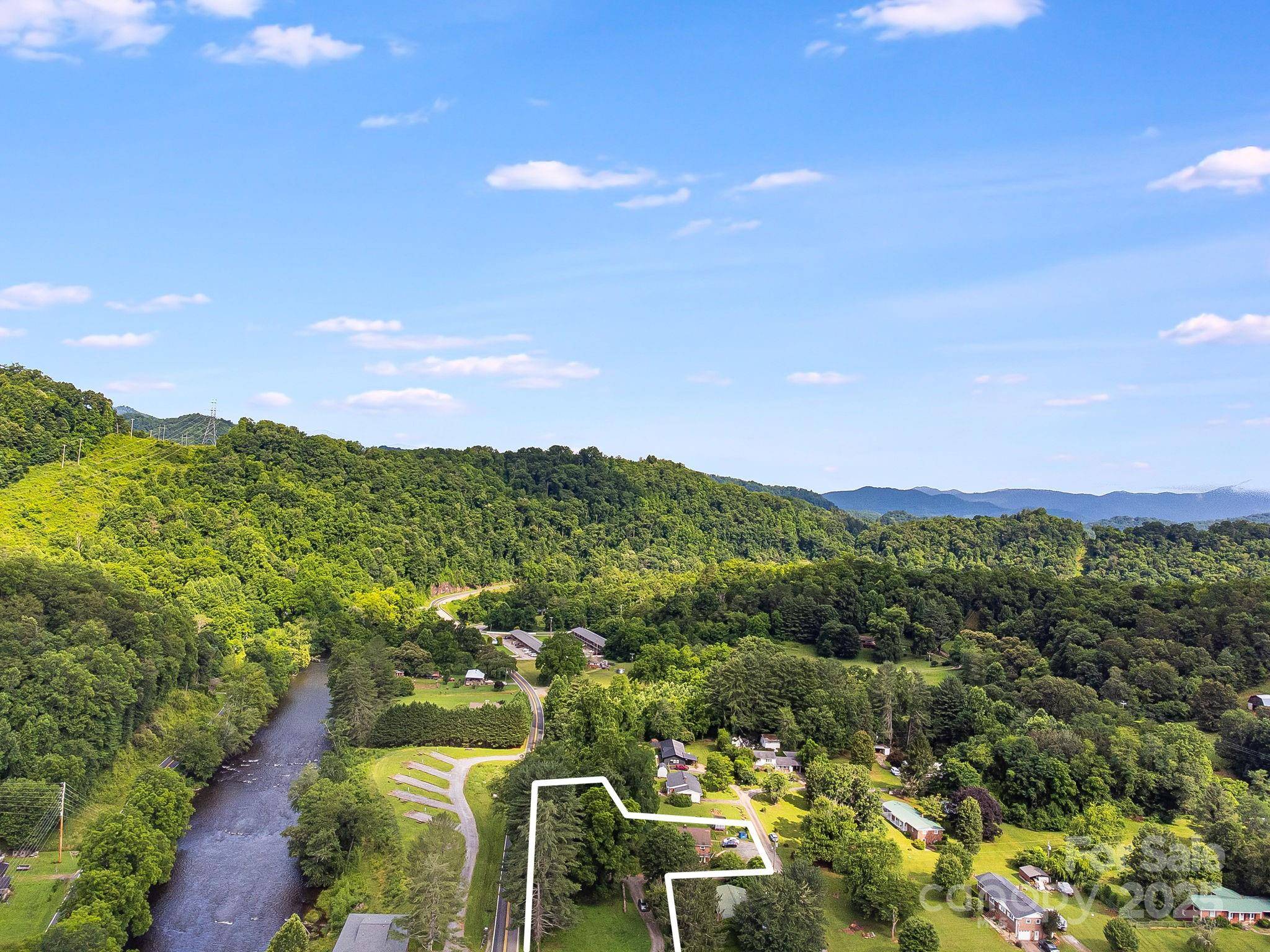 Cullowhee, NC 28723,29 Winterberry DR