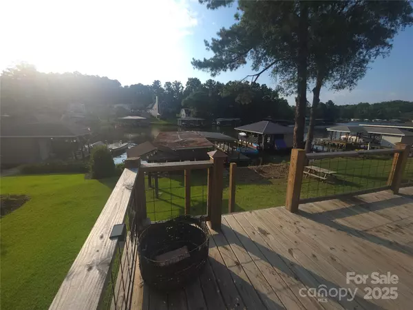 Norwood, NC 28128,690 Lake Head RD #132