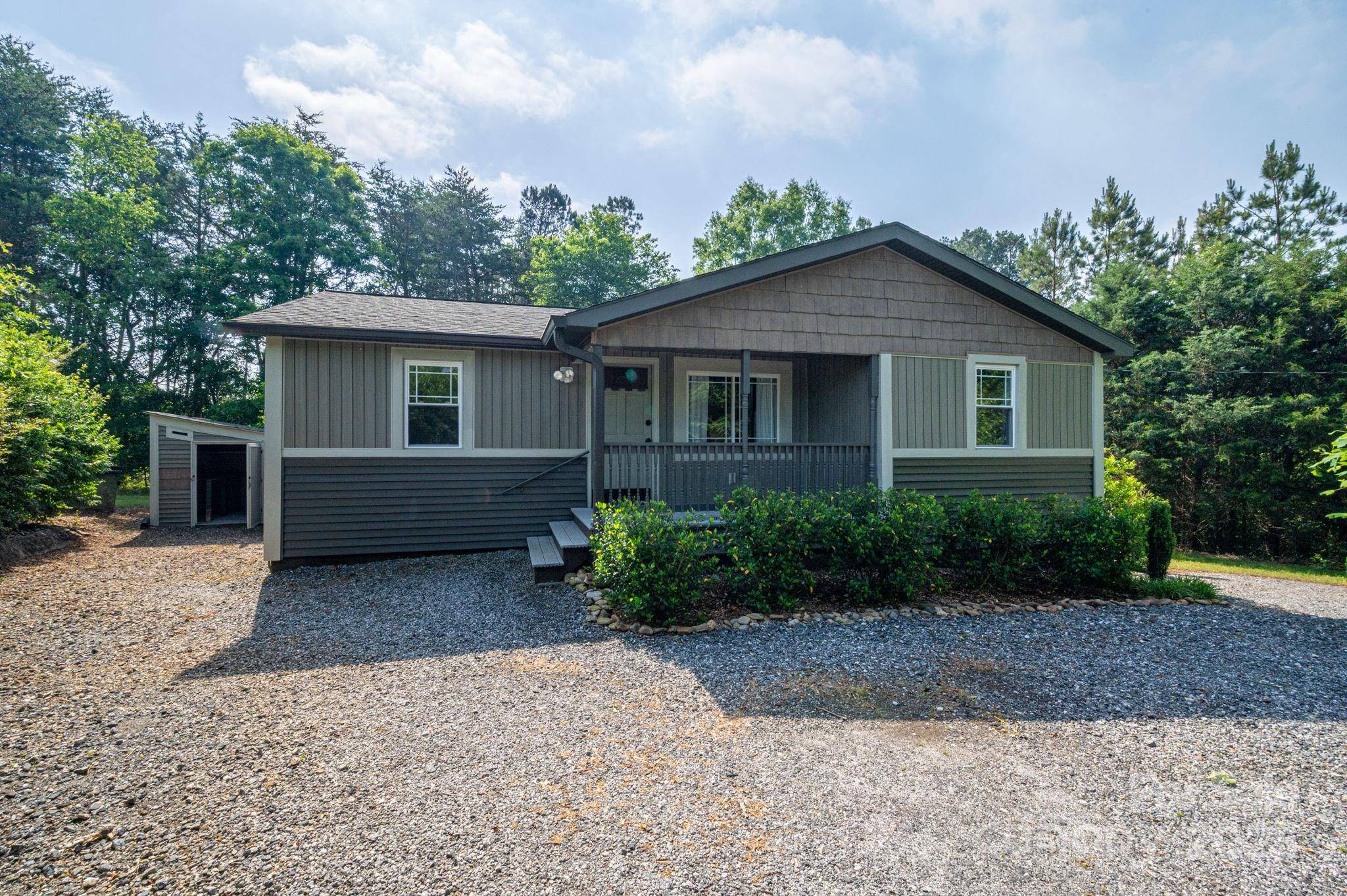 2420 Timberland Hills DR, Newton, NC 28658