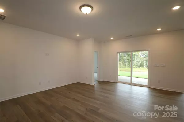 York, SC 29745,1482 Kate Cecil WAY