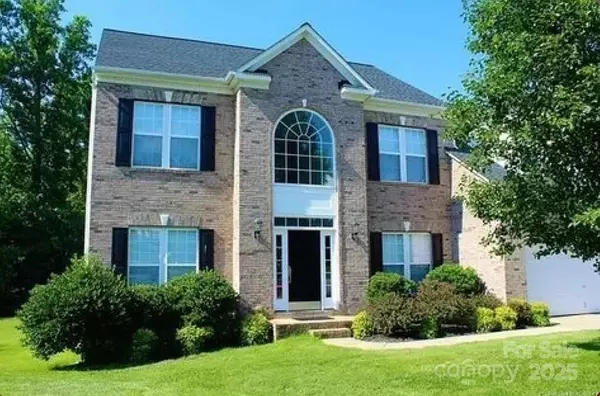 219 Flowering Grove LN, Mooresville, NC 28115