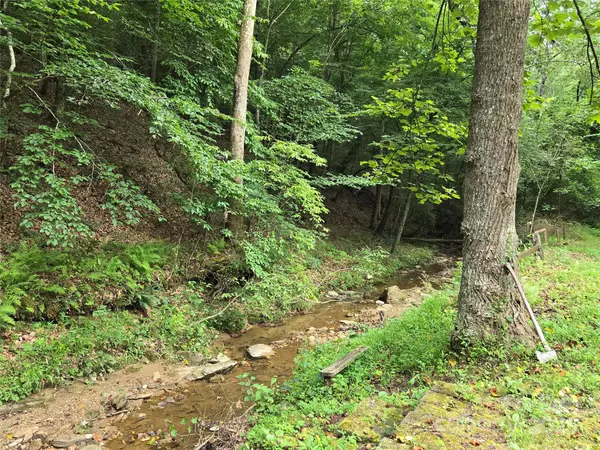 North Wilkesboro, NC 28659,1373 Sunset DR