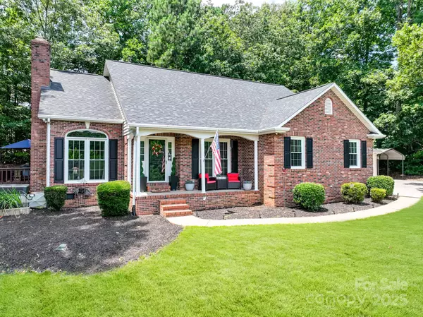 132 General Pemberton ST, Stanley, NC 28164