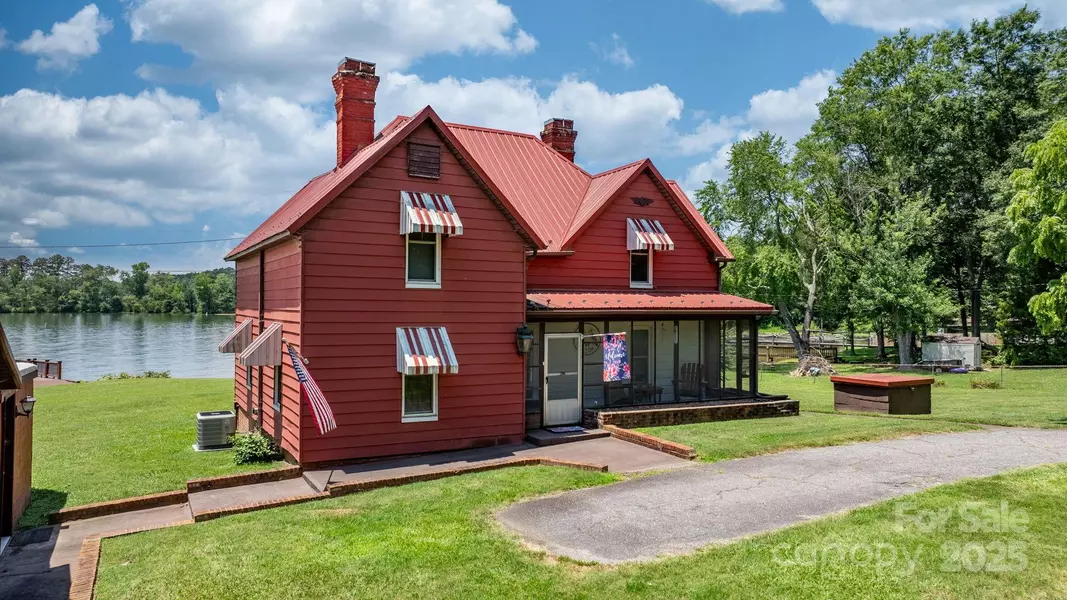 237 Shiloh Church RD, Hickory, NC 28601