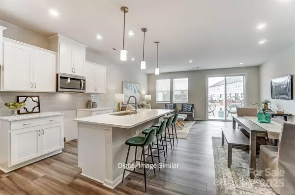 7126 Hodges Meadow LN, Charlotte, NC 28213