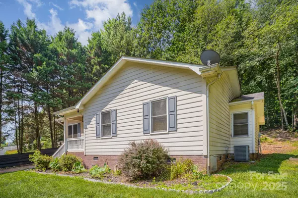 Conover, NC 28613,4051 Plum ST