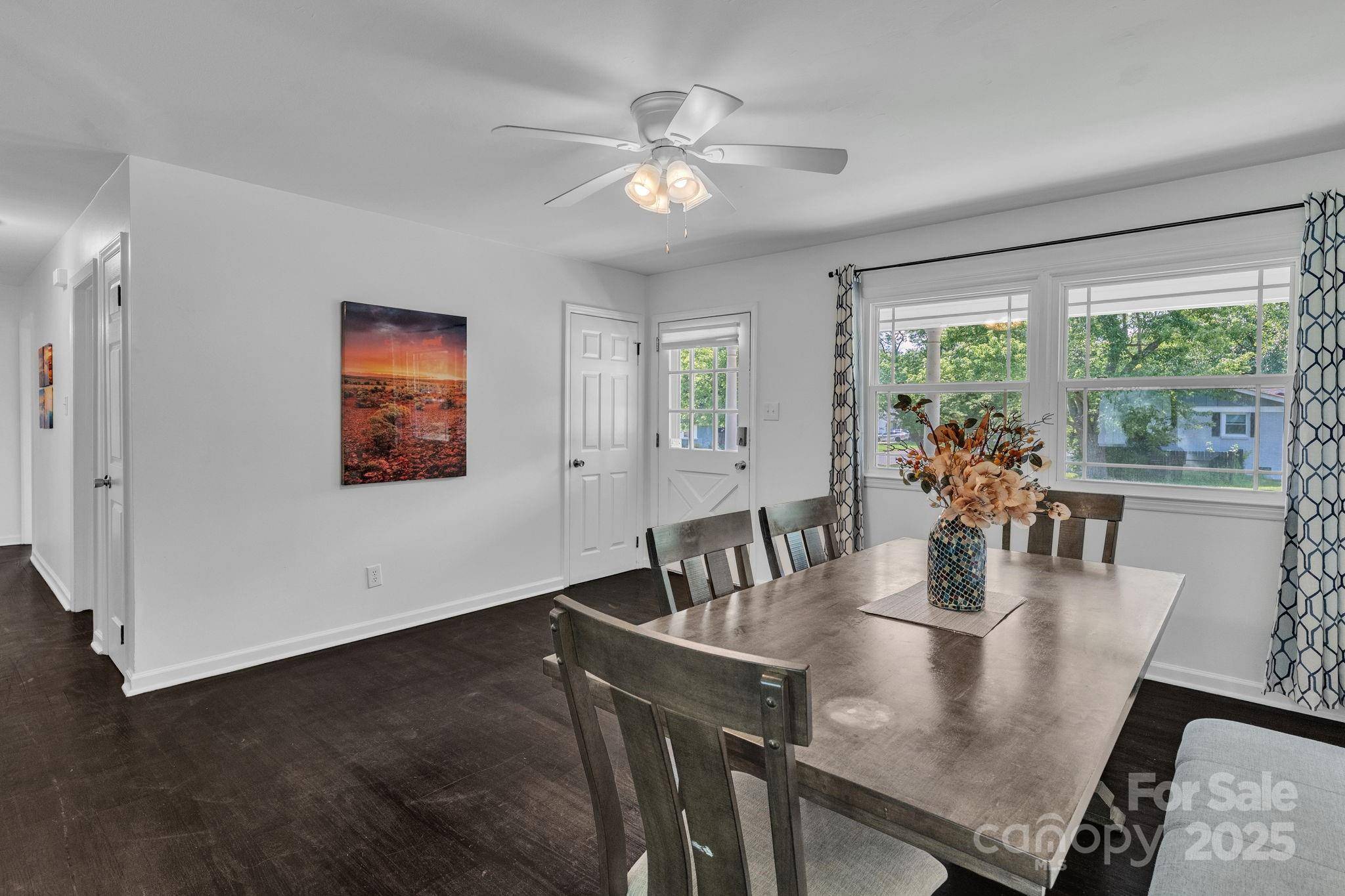 Charlotte, NC 28205,4930 Crestmont DR