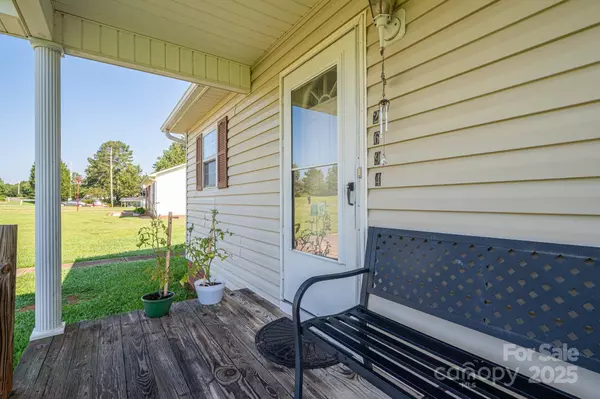 Lincolnton, NC 28092,2694 Rock Dam RD