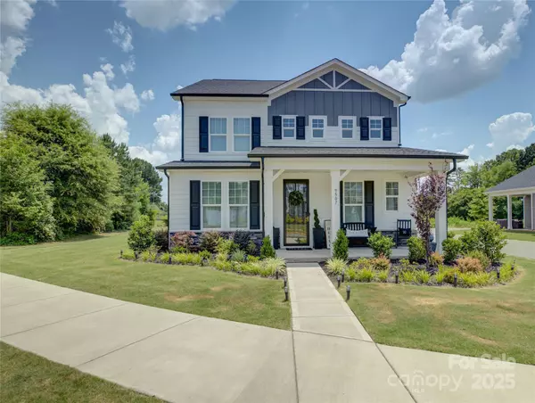 9507 Pointer RD, Huntersville, NC 28078