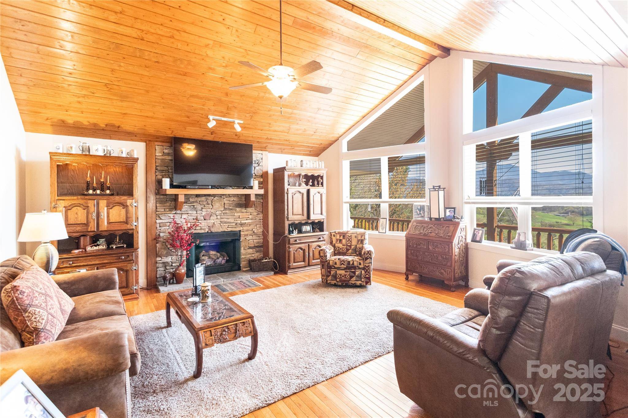 Waynesville, NC 28785,311 Coyote Hollow RD