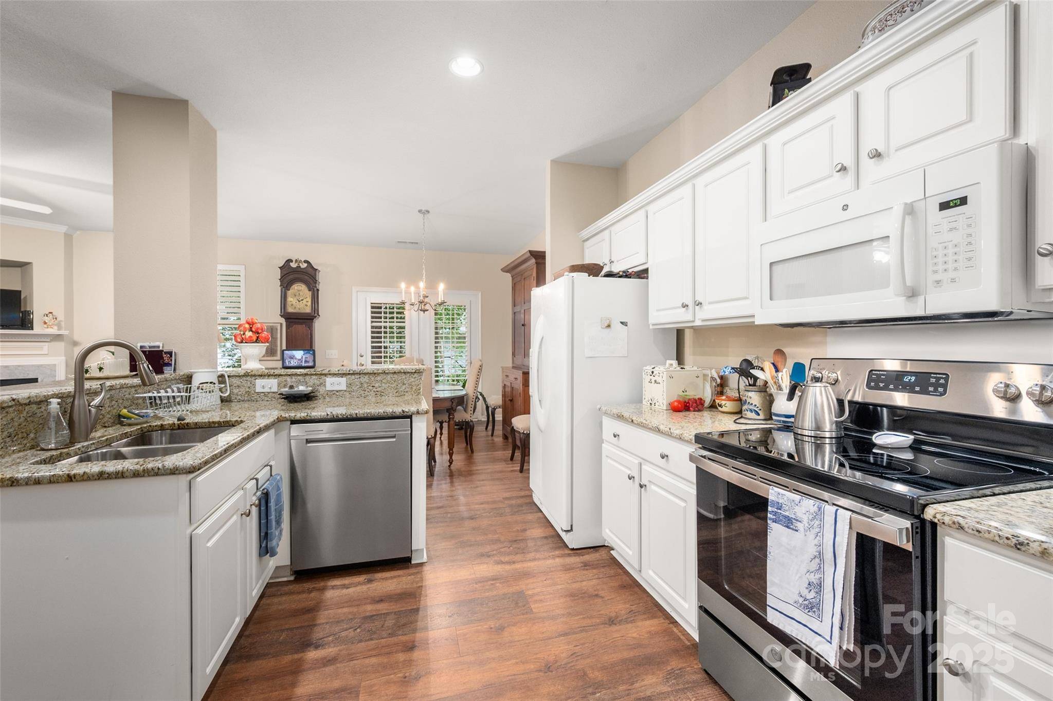 Charlotte, NC 28277,10960 Princeton Village DR