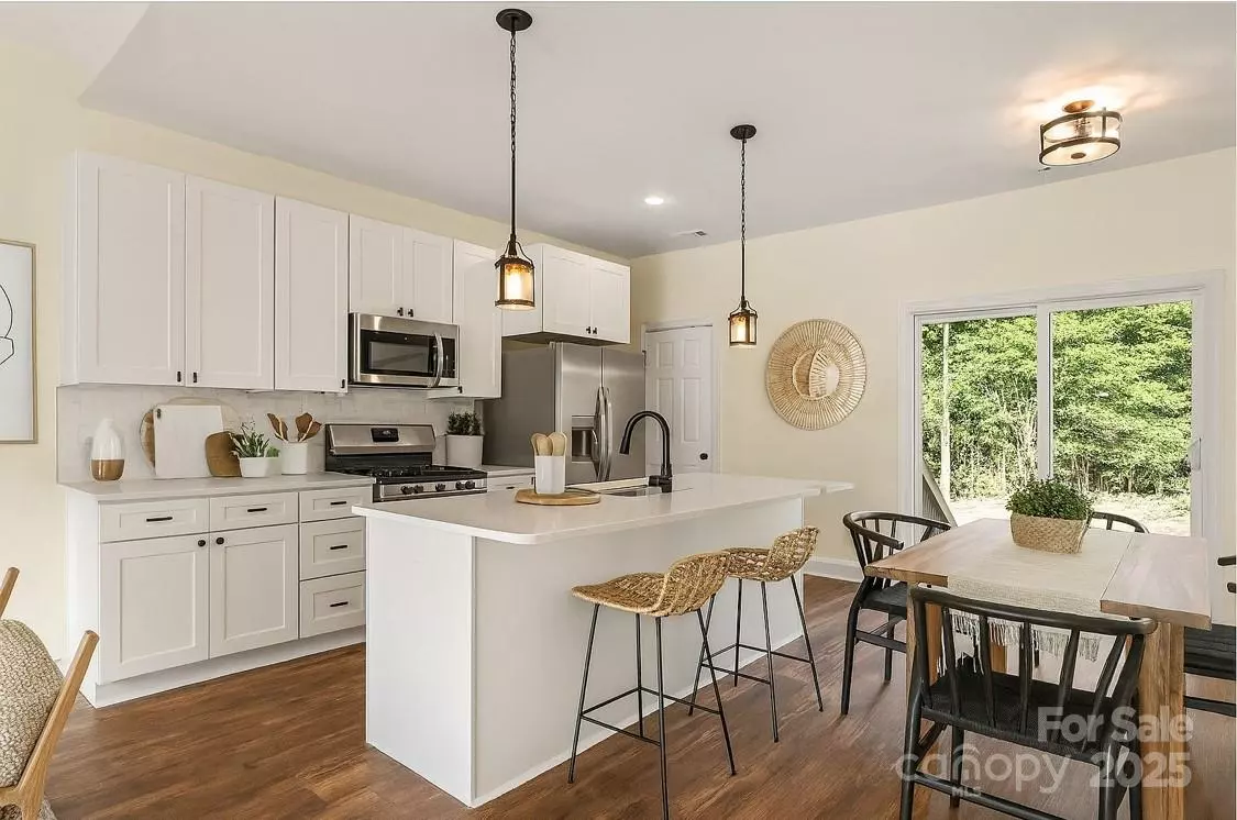 Gastonia, NC 28052,5328 Oaktree DR