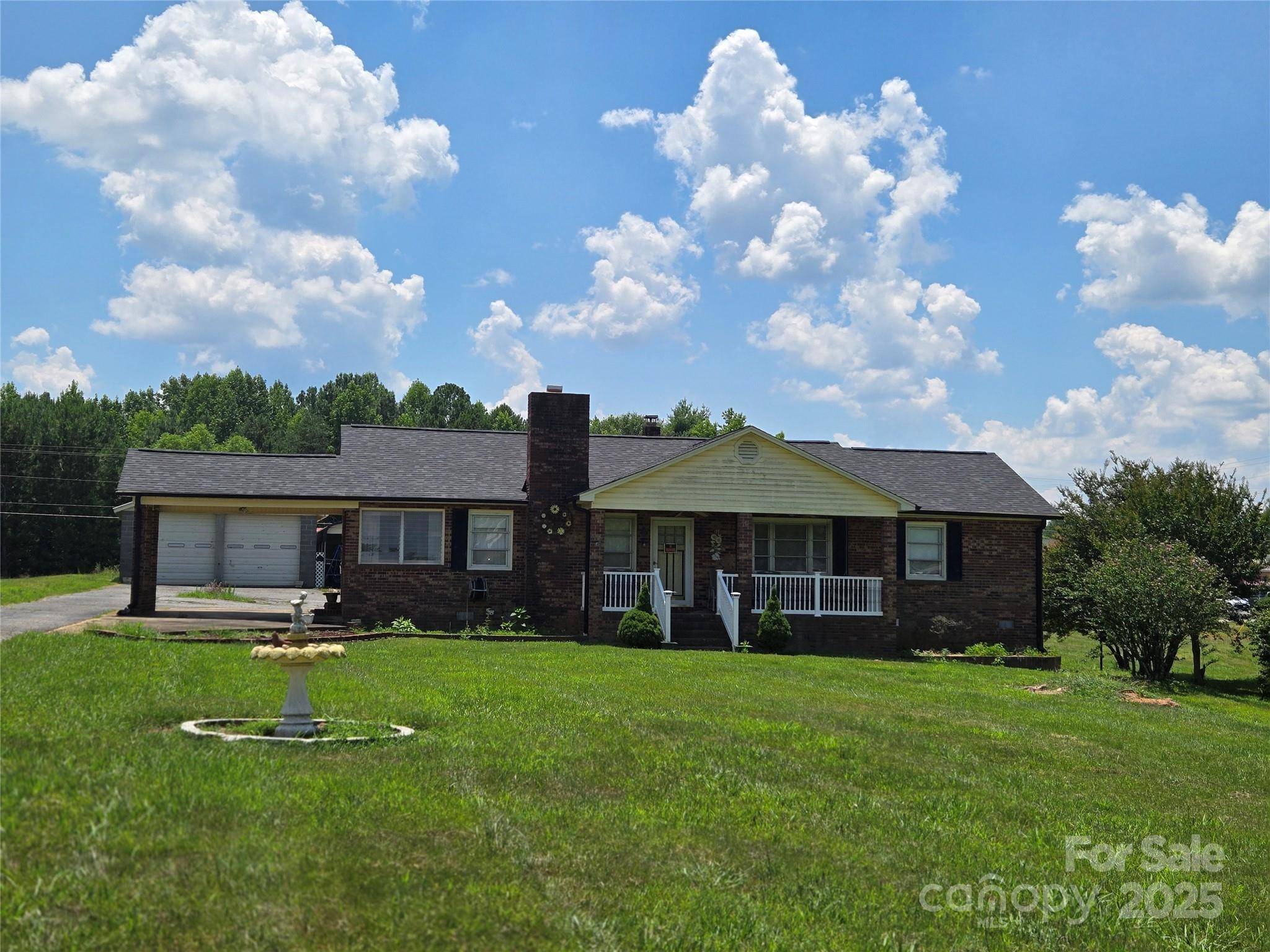 541 Old Nc 277 RD, Bessemer City, NC 28016