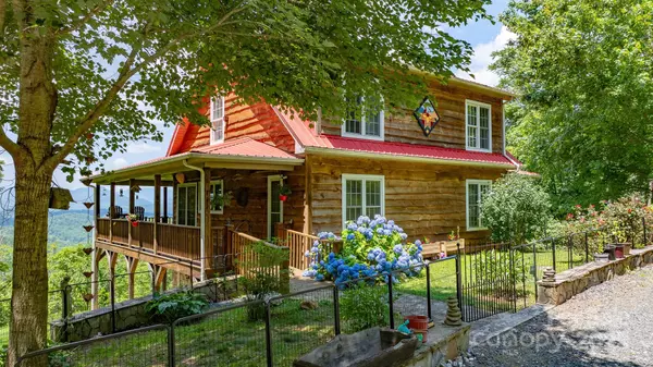 715 Sunset Mountain RD, Bakersville, NC 28705