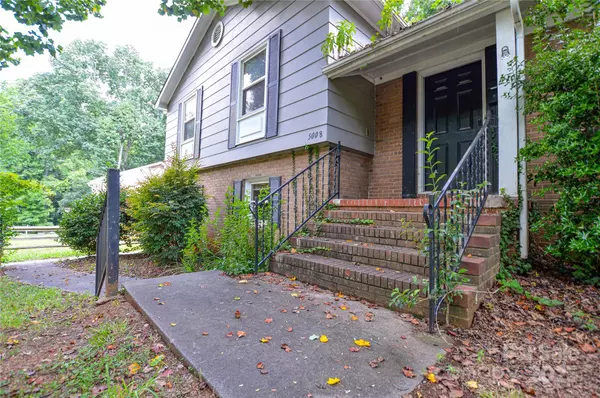 Charlotte, NC 28208,5008 Brooktree DR
