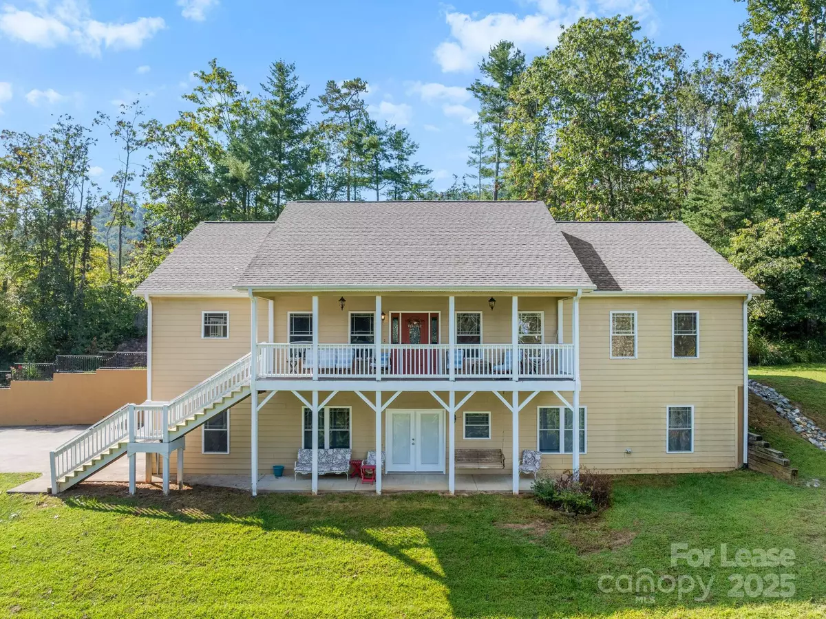 Weaverville, NC 28787,24 Lamplighter LN