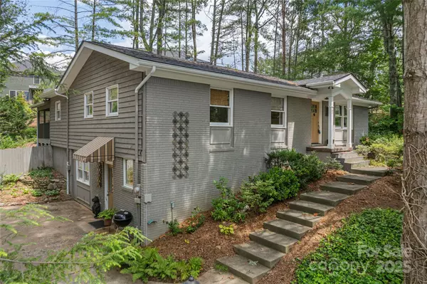 Asheville, NC 28804,25 Brookcliff DR