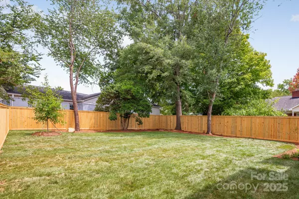 Charlotte, NC 28211,4021 Ridgecrest AVE